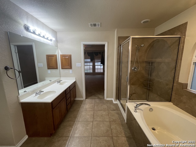 Image 24 of 30 For 309 Hazeltine Way
