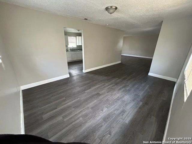 Image 2 of 25 For 18234 Benton City Rd