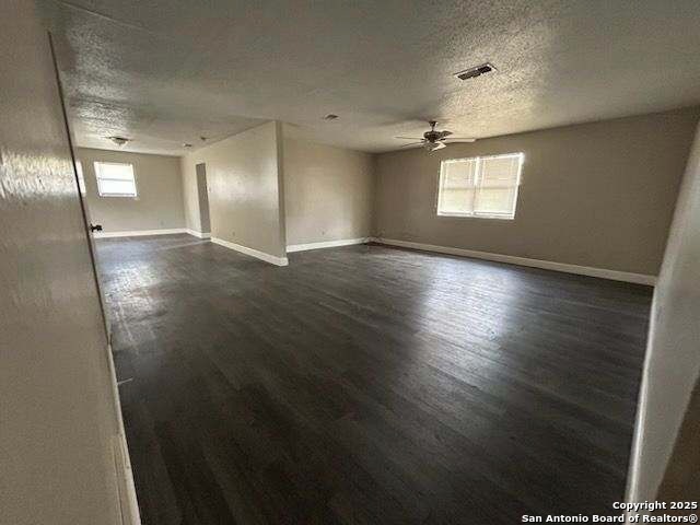 Image 3 of 25 For 18234 Benton City Rd