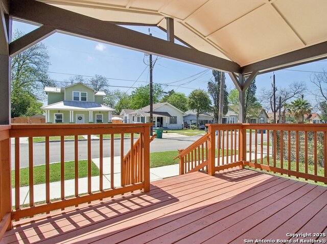 Image 3 of 26 For 1227 Florida