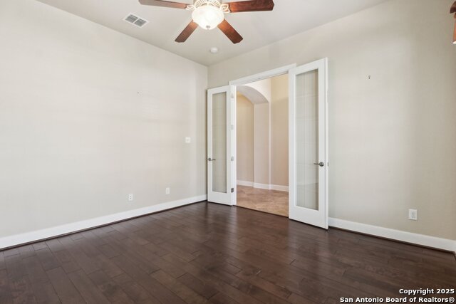 Listing photo id 17 for 18007 Maui Sands