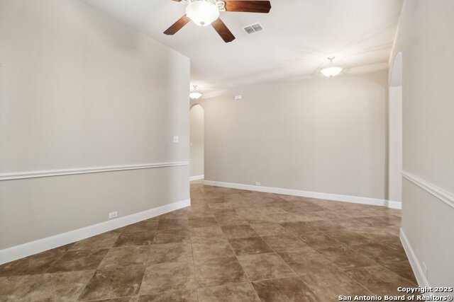 Listing photo id 18 for 18007 Maui Sands