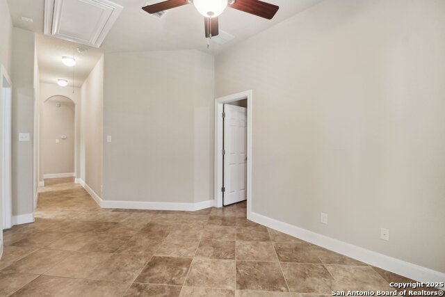 Listing photo id 22 for 18007 Maui Sands