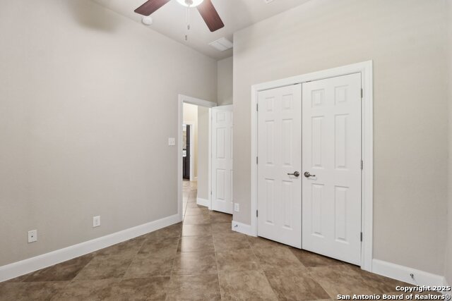 Listing photo id 26 for 18007 Maui Sands
