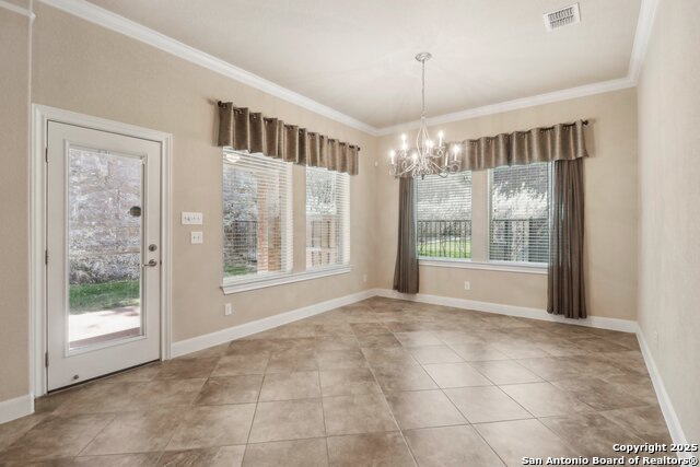 Listing photo id 4 for 18007 Maui Sands