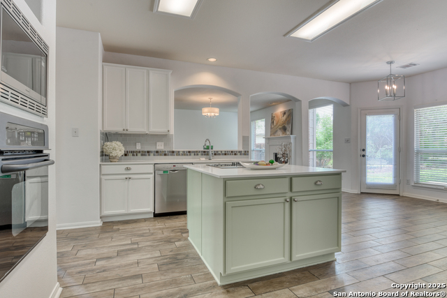 Image 10 of 43 For 7609 Highland Park