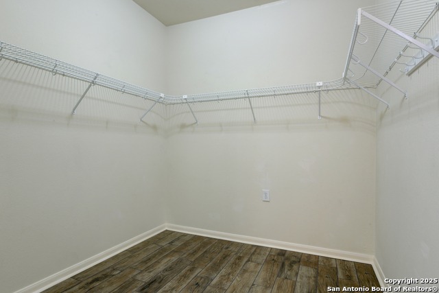 Image 18 of 43 For 7609 Highland Park