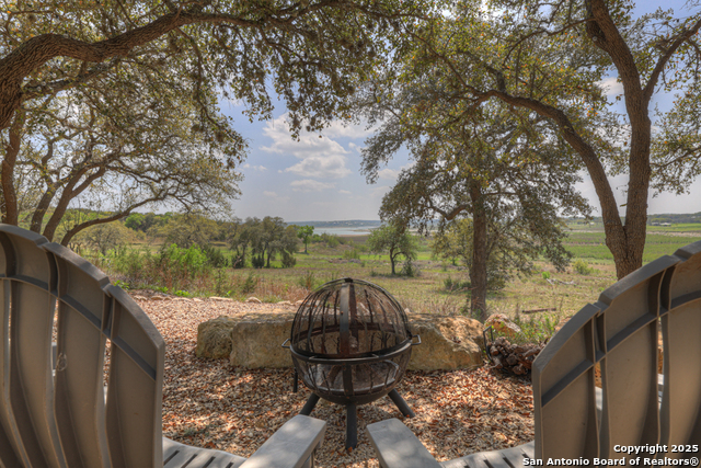 Image 58 of 73 For 3811 Potters Creek
