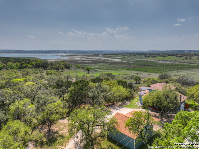 Image 70 of 73 For 3811 Potters Creek