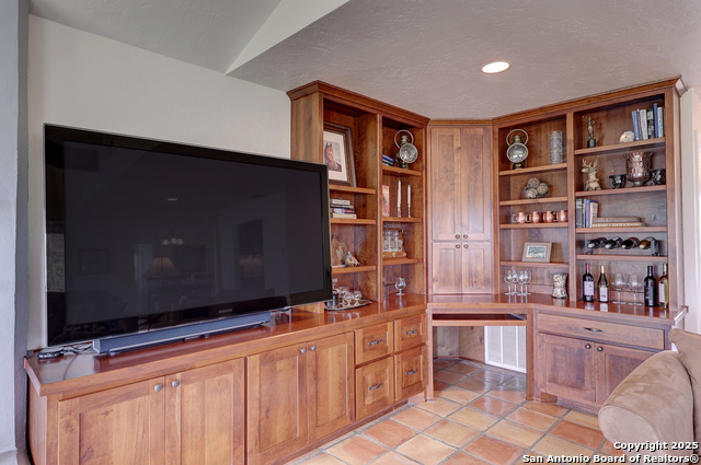 Image 11 of 76 For 647 Blue Sage Loop