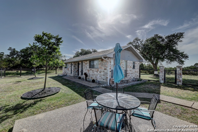 Image 35 of 76 For 647 Blue Sage Loop