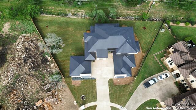 Image 6 of 14 For 303 Pleasant Knoll