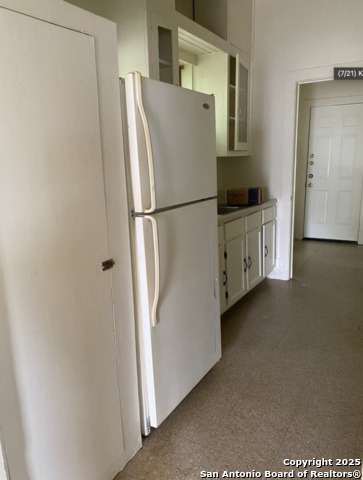 Image 6 of 16 For 1221 Center  