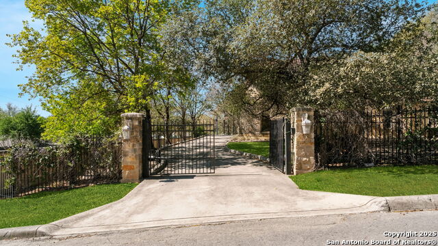 Image 3 of 15 For 728 Garraty Circle