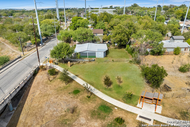 Image 3 of 10 For 332 San Ignacio Ave N