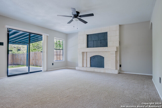 Image 6 of 13 For 10112 Sunset Pl