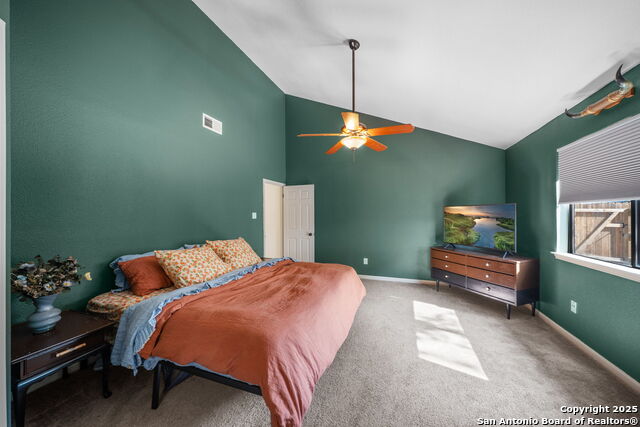 Listing photo id 23 for 8418 Timber Bridge
