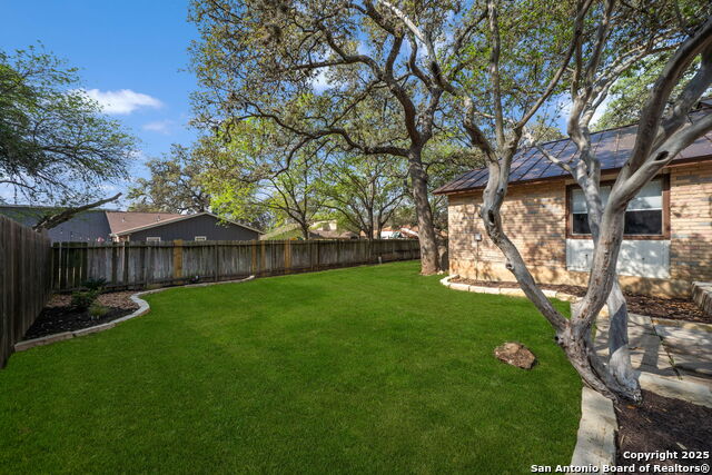 Listing photo id 29 for 8418 Timber Bridge