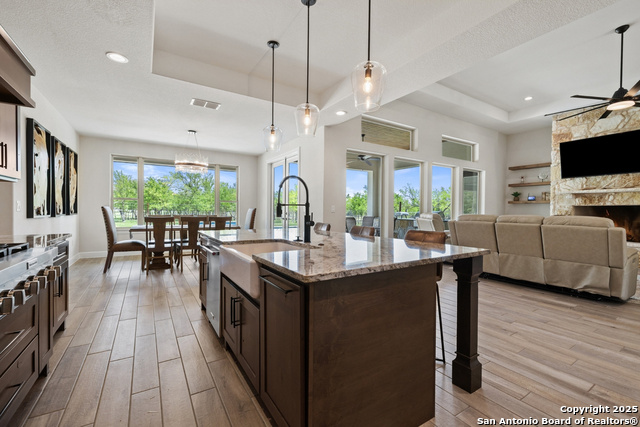 Image 15 of 71 For 10900 Ranch Road 1323