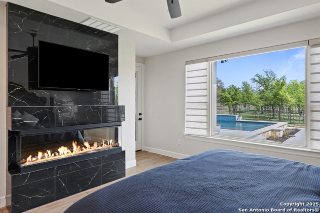 Image 28 of 71 For 10900 Ranch Road 1323