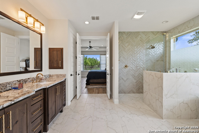 Image 31 of 71 For 10900 Ranch Road 1323