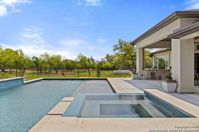 Image 50 of 71 For 10900 Ranch Road 1323