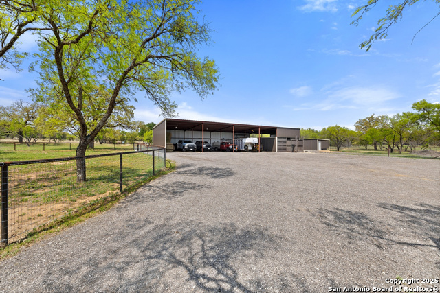 Image 52 of 71 For 10900 Ranch Road 1323