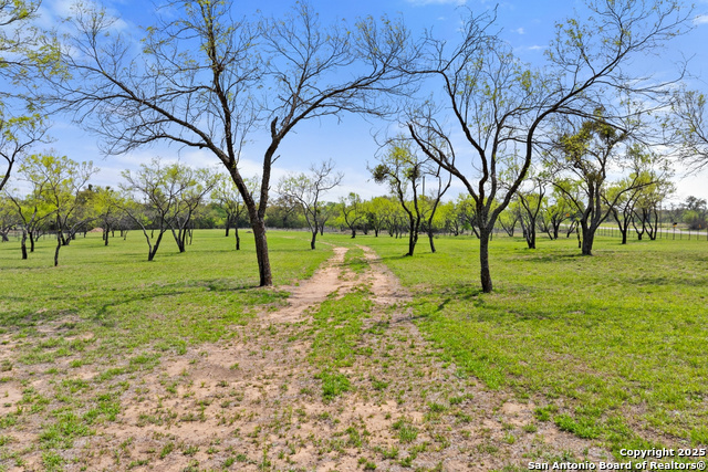 Image 58 of 71 For 10900 Ranch Road 1323