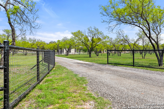 Image 6 of 71 For 10900 Ranch Road 1323