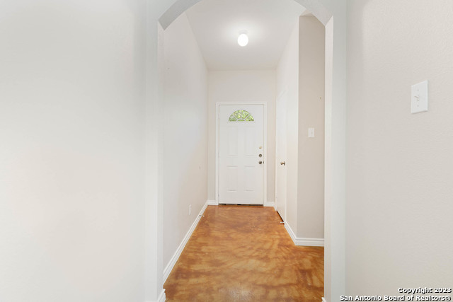 Image 2 of 29 For 7810 Kingsbury Wood  4