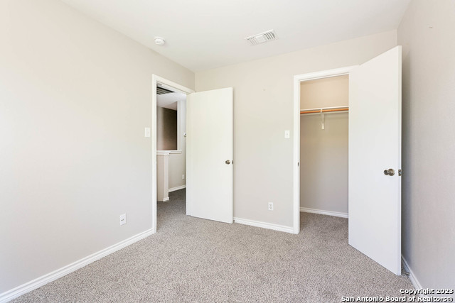 Image 20 of 29 For 7810 Kingsbury Wood  4