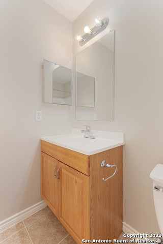 Image 24 of 29 For 7810 Kingsbury Wood  4