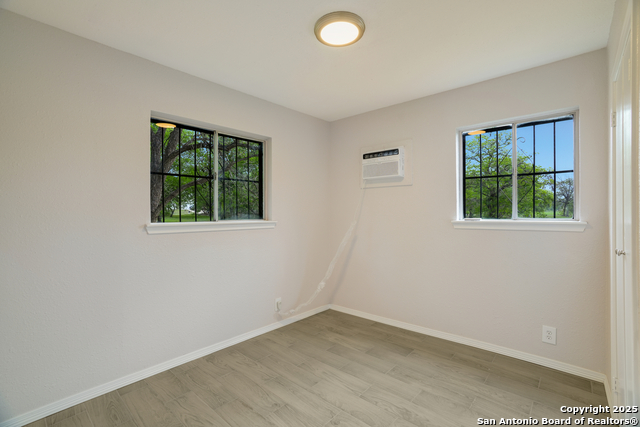 Image 10 of 20 For 971 F St  