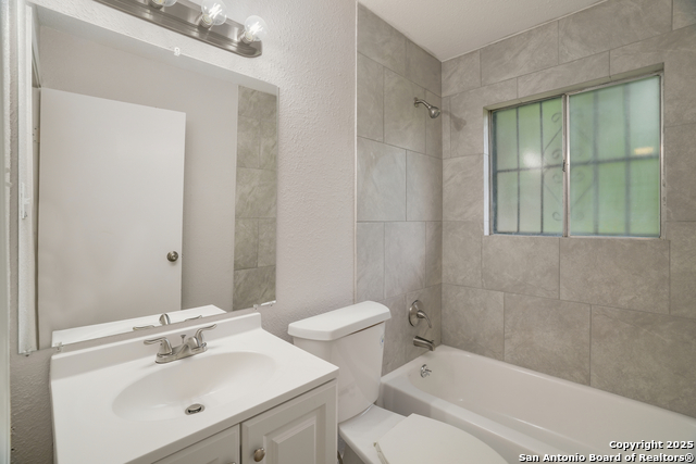 Image 12 of 20 For 971 F St  