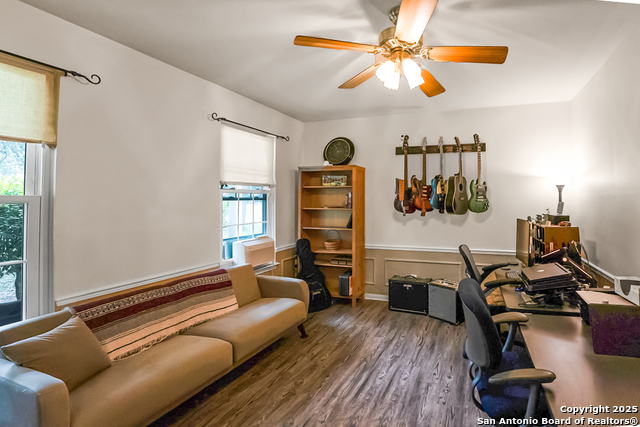 Image 7 of 43 For 8514 Branch Hollow