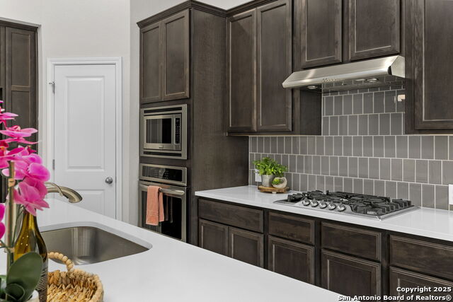 Image 11 of 38 For 9753 Monken