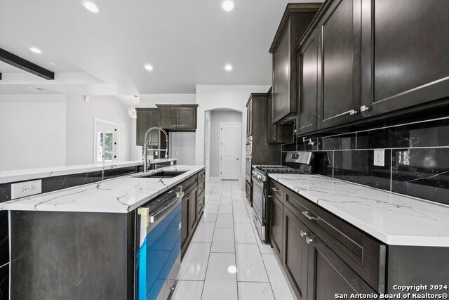 Listing photo id 10 for 1490 Misty Ln