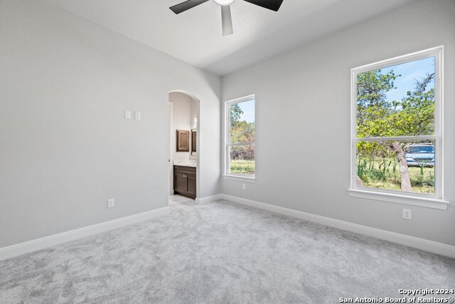 Listing photo id 12 for 1490 Misty Ln