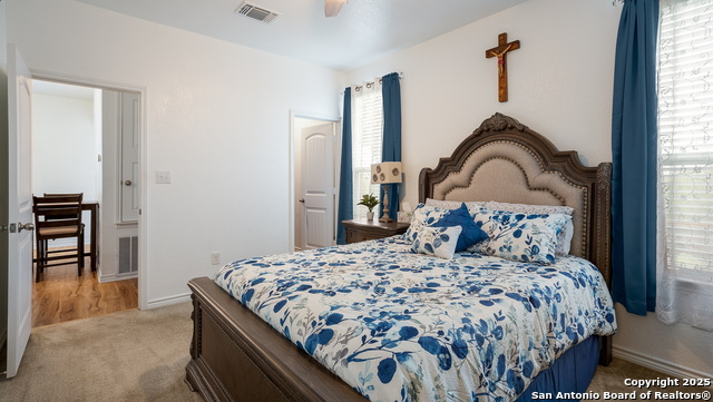 Listing photo id 13 for 4643 Via Sonoma