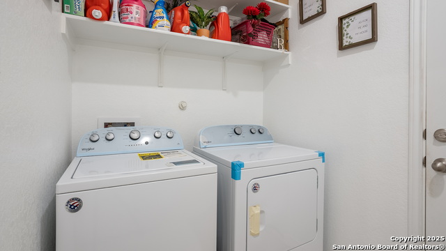 Listing photo id 21 for 4643 Via Sonoma