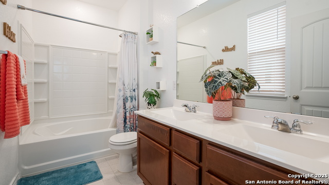 Listing photo id 30 for 4643 Via Sonoma