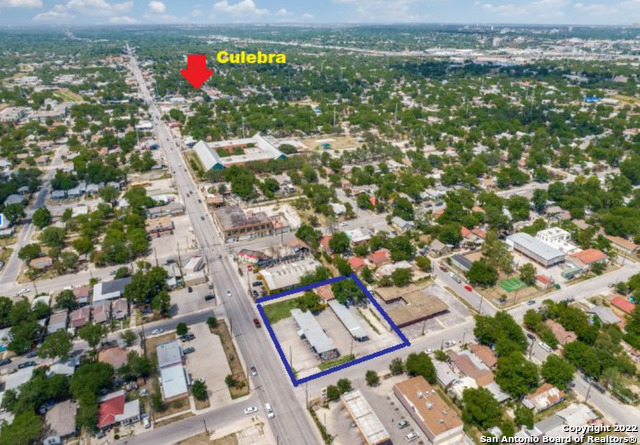 Listing photo id 17 for 402 Zarzamora St N