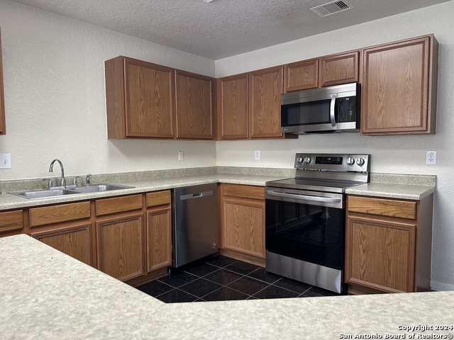 Image 11 of 15 For 22019 Girard Oaks