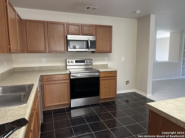 Image 12 of 15 For 22019 Girard Oaks