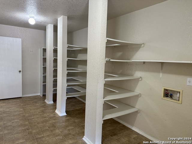 Image 13 of 15 For 22019 Girard Oaks