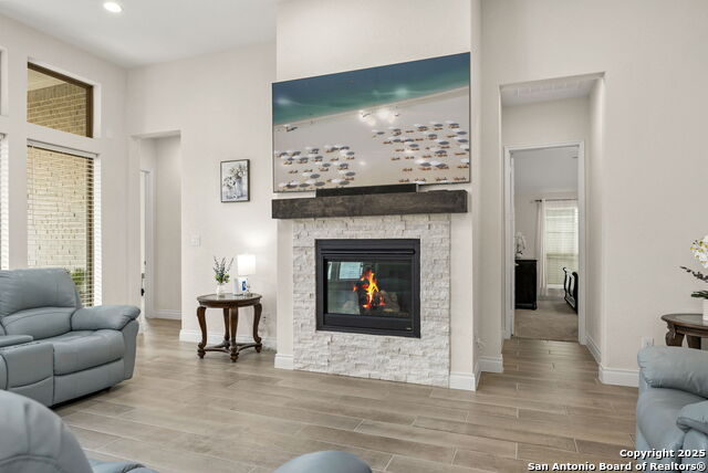 Image 11 of 39 For 9024 Beacon Ridge