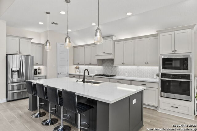 Image 13 of 39 For 9024 Beacon Ridge