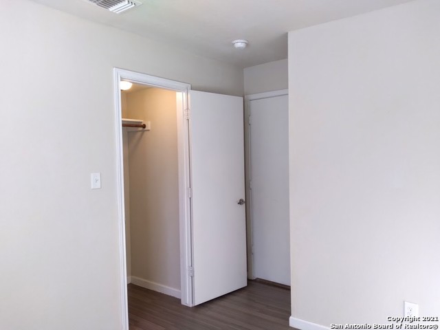 Image 10 of 21 For 1611 Navidad St N 101