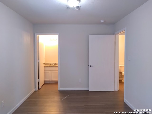 Image 18 of 21 For 1611 Navidad St N 101