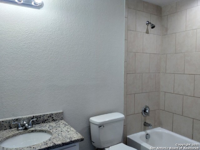Image 19 of 21 For 1611 Navidad St N 101